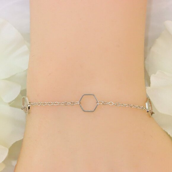 Minimalist Bracelet, Sleek & Modern Design, Women’s Fashion, YC110320-B - Picture 1 of 10